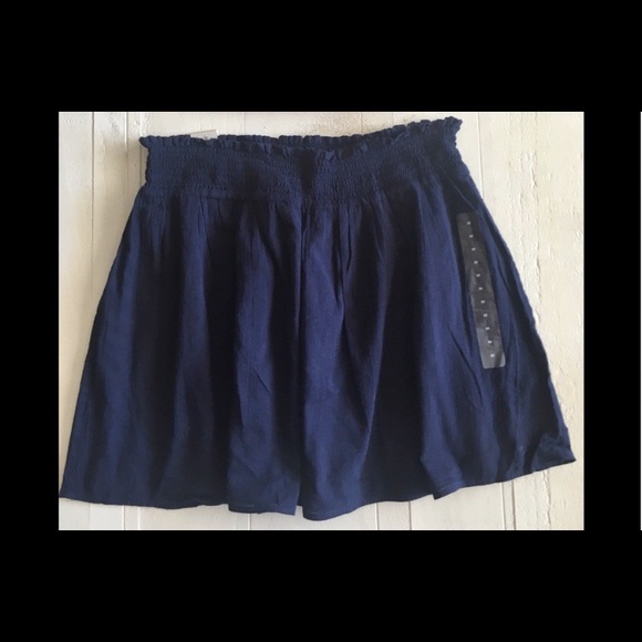 GAP Factory Dresses & Skirts - NWT GAP Outlet Pull On A Line Mini Skirt